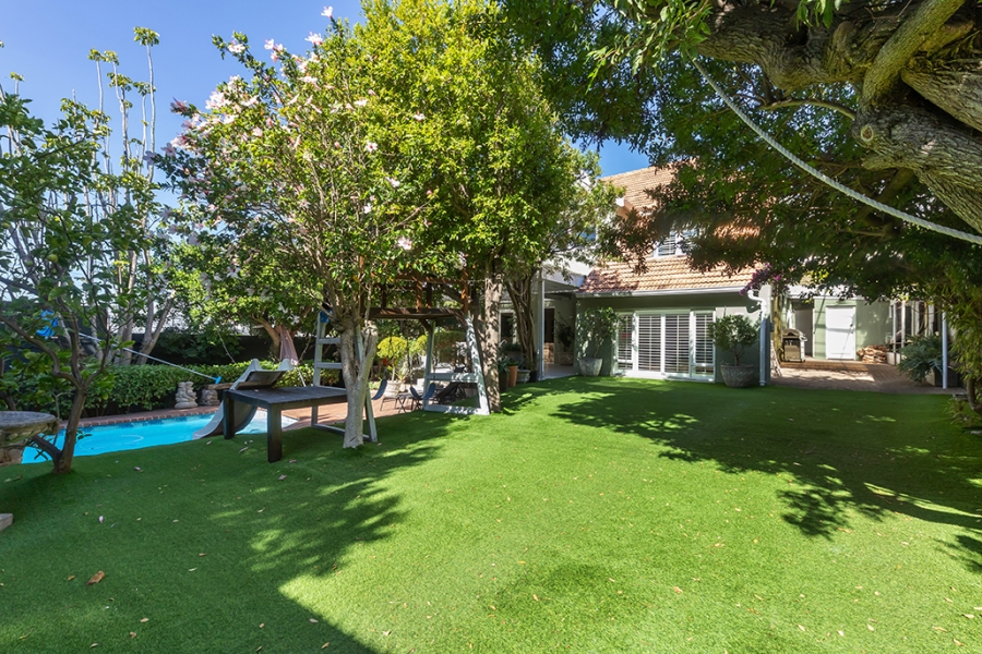 4 Bedroom Property for Sale in Gardens Western Cape